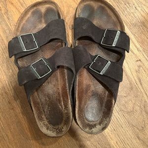Birkenstock Arizona soft footbed sandals.